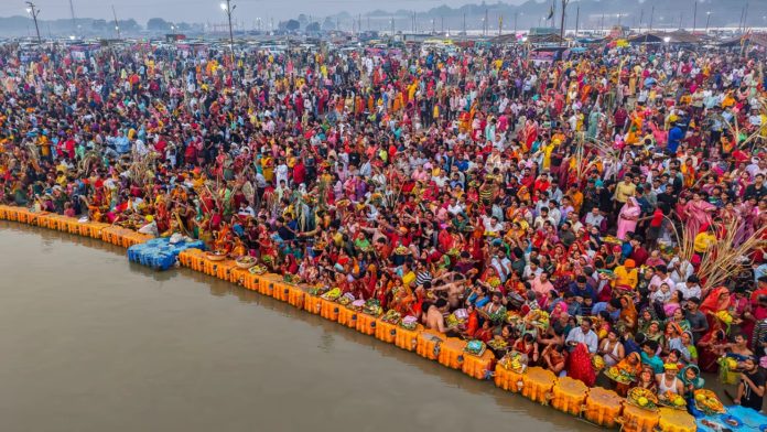 MahaKumbh crowd hd 2025
